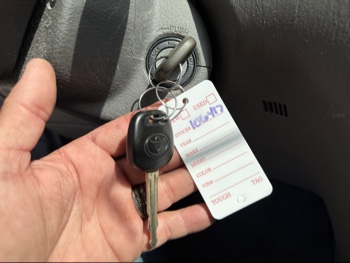 2007 toyota corolla ce with 165644 miles for sale near elk-river, minnesota 106417_51_keys.jpg