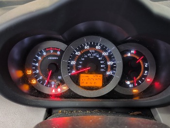 2007 toyota rav4 base-i4-4wd with 228184 miles for sale near elk-river, minnesota 106419_43_gauge_cluster.jpg