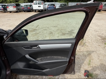 2012 volkswagen passat with 133891 miles for sale near elk-river, minnesota 106420_32_passenger_door_panel.jpg