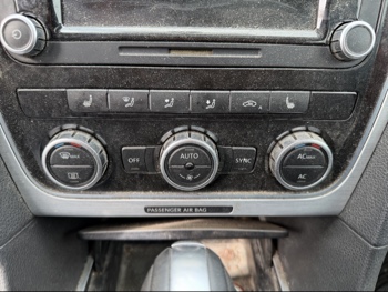 2012 volkswagen passat with 133891 miles for sale near elk-river, minnesota 106420_40_climate_control.jpg