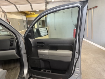 2007 toyota tundra with 155237 miles for sale near elk-river, minnesota 106421_32_passenger_door_panel.jpg