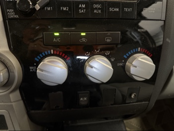 2007 toyota tundra with 155237 miles for sale near elk-river, minnesota 106421_40_climate_control.jpg