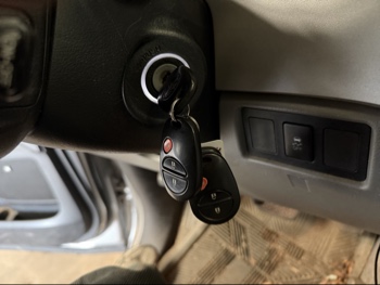 2007 toyota tundra with 155237 miles for sale near elk-river, minnesota 106421_51_keys.jpg