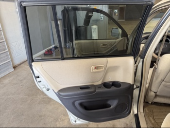 2002 toyota highlander with 215929 miles for sale near elk-river, minnesota 106423_25_drv_rear_door_panel.jpg