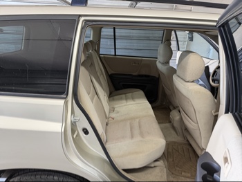 2002 toyota highlander with 215929 miles for sale near elk-river, minnesota 106423_28_pass_rear_seat.jpg