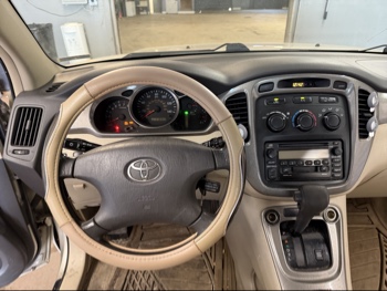 2002 toyota highlander with 215929 miles for sale near elk-river, minnesota 106423_33_dash_from_driver.jpg