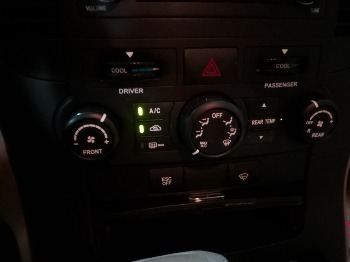 2008 kia sedona ex-lwb with 203148 miles for sale near elk-river, minnesota 106425_40_climate_control.jpg
