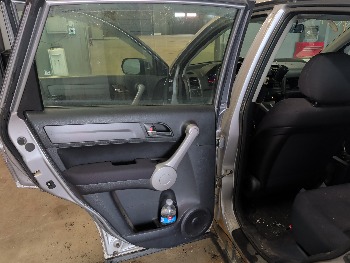 2007 honda cr-v lx-4wd-at with 271539 miles for sale near elk-river, minnesota 106427_25_drv_rear_door_panel.jpg