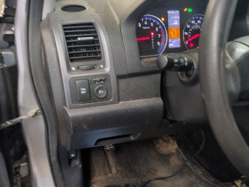 2007 honda cr-v lx-4wd-at with 271539 miles for sale near elk-river, minnesota 106427_37_left_of_steering_wheel.jpg