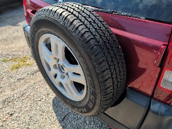 2004 honda cr-v ex-4wd-at with 137005 miles for sale near elk-river, minnesota 106428_27_spare_tire.jpg