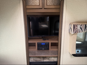 2013 cruiser-rv unknown - for sale near elk-river, minnesota 106430_29_third_row_seat.jpg