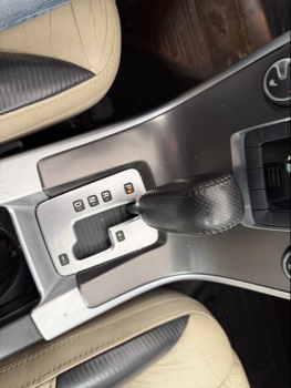 2011 volvo xc60 t6-awd with 136665 miles for sale near elk-river, minnesota 106432_41_shifter.jpg