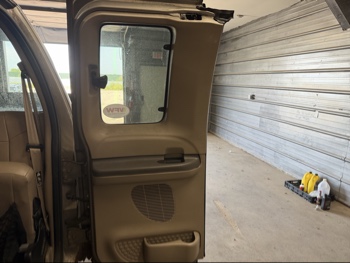 2002 ford f-250-sd with 205001 miles for sale near elk-river, minnesota 106433_25_drv_rear_door_panel.jpg