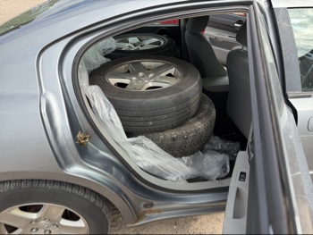 2006 dodge charger base with 164904 miles for sale near elk-river, minnesota 106434_28_pass_rear_seat.jpg