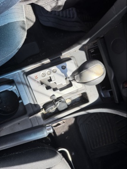 2008 mazda mazda3 i-sport-4-door with 106057 miles for sale near elk-river, minnesota 106437_41_shifter.jpg