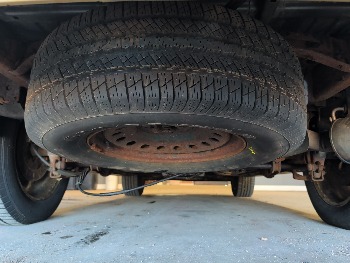 2007 chevrolet suburban ls-1500-4wd with 182367 miles for sale near elk-river, minnesota 106439_27_spare_tire.jpg