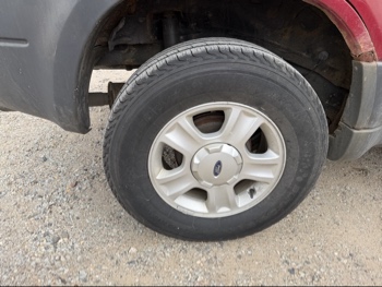 2004 ford escape xlt-2wd with 178342 miles for sale near elk-river, minnesota 106441_14_rear_pass_wheel.jpg