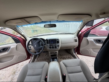 2004 ford escape xlt-2wd with 178342 miles for sale near elk-river, minnesota 106441_35_headliner_sunroof.jpg
