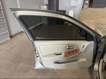 2003 infiniti i35 luxury with 176048 miles for sale near elk-river, minnesota 106442_23_driver_door_panel.jpg