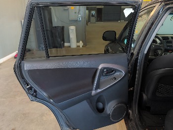 2006 toyota rav4 sport-v6-4wd with 294419 miles for sale near elk-river, minnesota 106443_25_drv_rear_door_panel.jpg