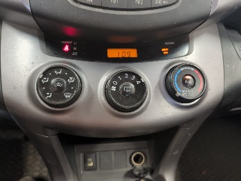 2006 toyota rav4 sport-v6-4wd with 294419 miles for sale near elk-river, minnesota 106443_40_climate_control.jpg
