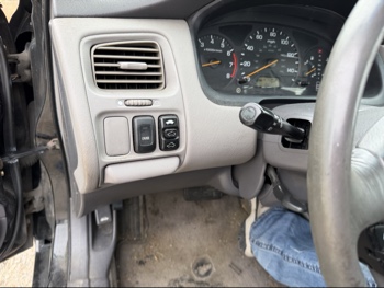 1998 honda accord ex-v6-sedan with 156885 miles for sale near elk-river, minnesota 106451_37_left_of_steering_wheel.jpg