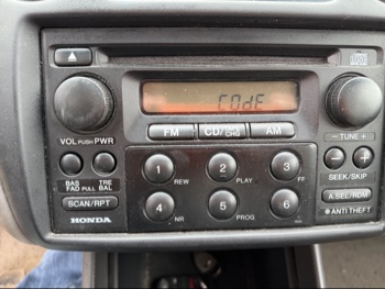 1998 honda accord ex-v6-sedan with 156885 miles for sale near elk-river, minnesota 106451_39_radio_closeup.jpg