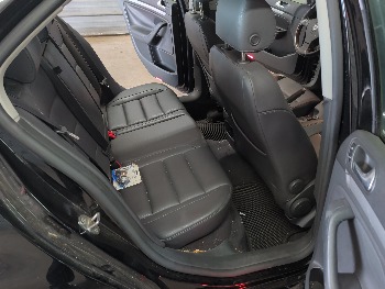 2006 volkswagen jetta with 106136 miles for sale near elk-river, minnesota 106452_28_pass_rear_seat.jpg