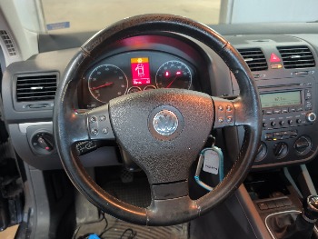 2006 volkswagen jetta with 106136 miles for sale near elk-river, minnesota 106452_36_steering_wheel.jpg