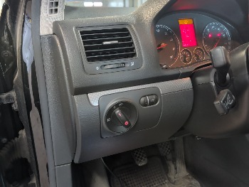 2006 volkswagen jetta with 106136 miles for sale near elk-river, minnesota 106452_37_left_of_steering_wheel.jpg