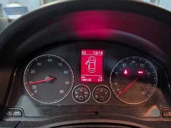 2006 volkswagen jetta with 106136 miles for sale near elk-river, minnesota 106452_43_gauge_cluster.jpg