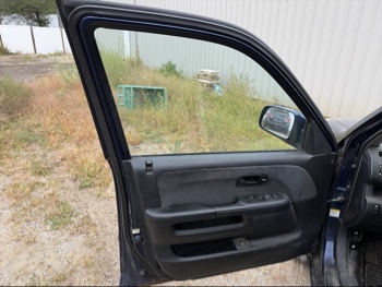 2005 honda cr-v ex-4wd-at with 222049 miles for sale near elk-river, minnesota 106453_23_driver_door_panel.jpg