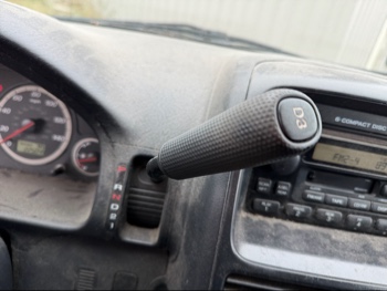 2005 honda cr-v ex-4wd-at with 222049 miles for sale near elk-river, minnesota 106453_41_shifter.jpg