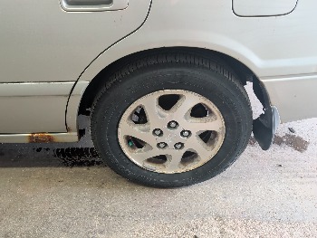 2001 toyota camry le-v6 with 106892 miles for sale near elk-river, minnesota 106458_13_rear_drv_wheel.jpg