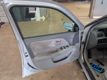 2001 toyota camry le-v6 with 106892 miles for sale near elk-river, minnesota 106458_23_driver_door_panel.jpg