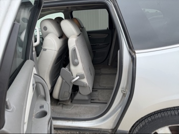 2014 chevrolet traverse ltz-awd with 293494 miles for sale near elk-river, minnesota 106460_24_drv_rear_seat.jpg