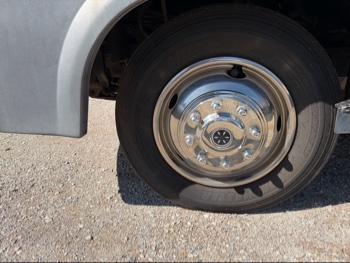 2000 ford stripped-chassis-motorhome - with 64127 miles for sale near elk-river, minnesota 106462_12_drv_front_wheel.jpg