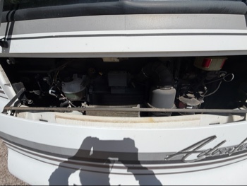 2000 ford stripped-chassis-motorhome - with 64127 miles for sale near elk-river, minnesota 106462_49_engine_bay.jpg