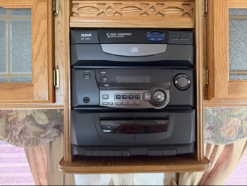 2003 keystone unknown - for sale near elk-river, minnesota 106463_39_radio_closeup.jpg