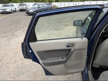 2008 ford focus ses-sedan with 139978 miles for sale near elk-river, minnesota 106466_25_drv_rear_door_panel.jpg