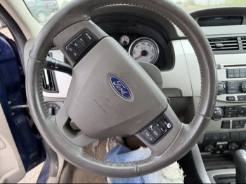 2008 ford focus ses-sedan with 139978 miles for sale near elk-river, minnesota 106466_36_steering_wheel.jpg