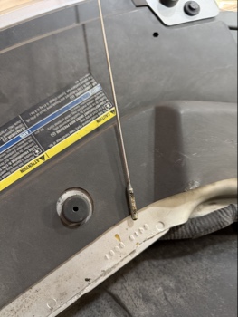 2010 chevrolet cobalt lt1-sedan with 131193 miles for sale near elk-river, minnesota 106471_50_oil_dipstick.jpg