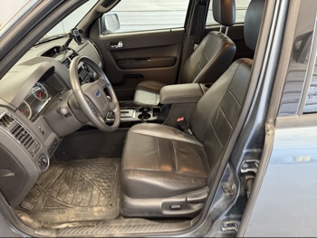 2011 ford escape limited-4wd with 142385 miles for sale near elk-river, minnesota 106472_22_driver_seat.jpg
