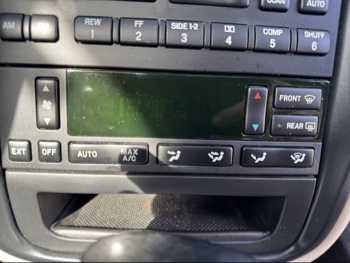 2002 lincoln continental base for sale near Elk River, Minnesota 106475_40_climate_control.jpg