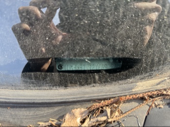 2002 lincoln continental base for sale near Elk River, Minnesota 106475_48_windshield_vin_plate.jpg