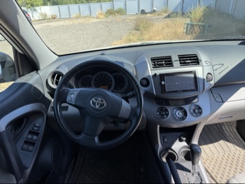 2007 toyota rav4 limited-v6-4wd with 234409 miles for sale near elk-river, minnesota 106478_33_dash_from_driver.jpg