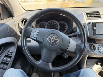 2007 toyota rav4 limited-v6-4wd with 234409 miles for sale near elk-river, minnesota 106478_36_steering_wheel.jpg