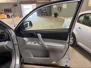 2008 toyota highlander base-4wd with 249077 miles for sale near elk-river, minnesota 106479_32_passenger_door_panel.jpg