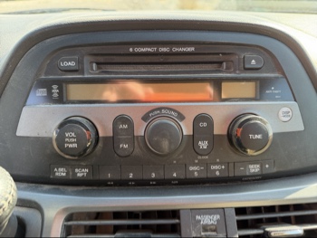 2006 honda odyssey ex-l with 261539 miles for sale near elk-river, minnesota 106484_39_radio_closeup.jpg