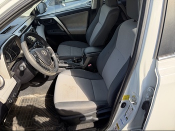 2014 toyota rav4 le-awd with 241220 miles for sale near elk-river, minnesota 106485_22_driver_seat.jpg